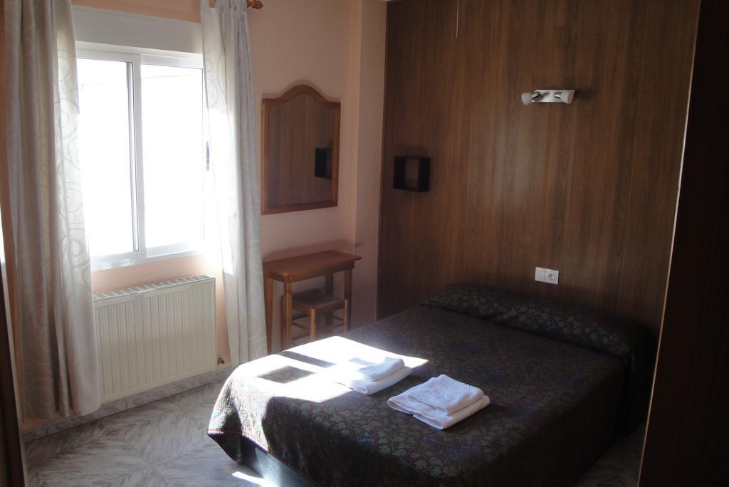 Hostal Cristina Denia Zewnętrze zdjęcie
