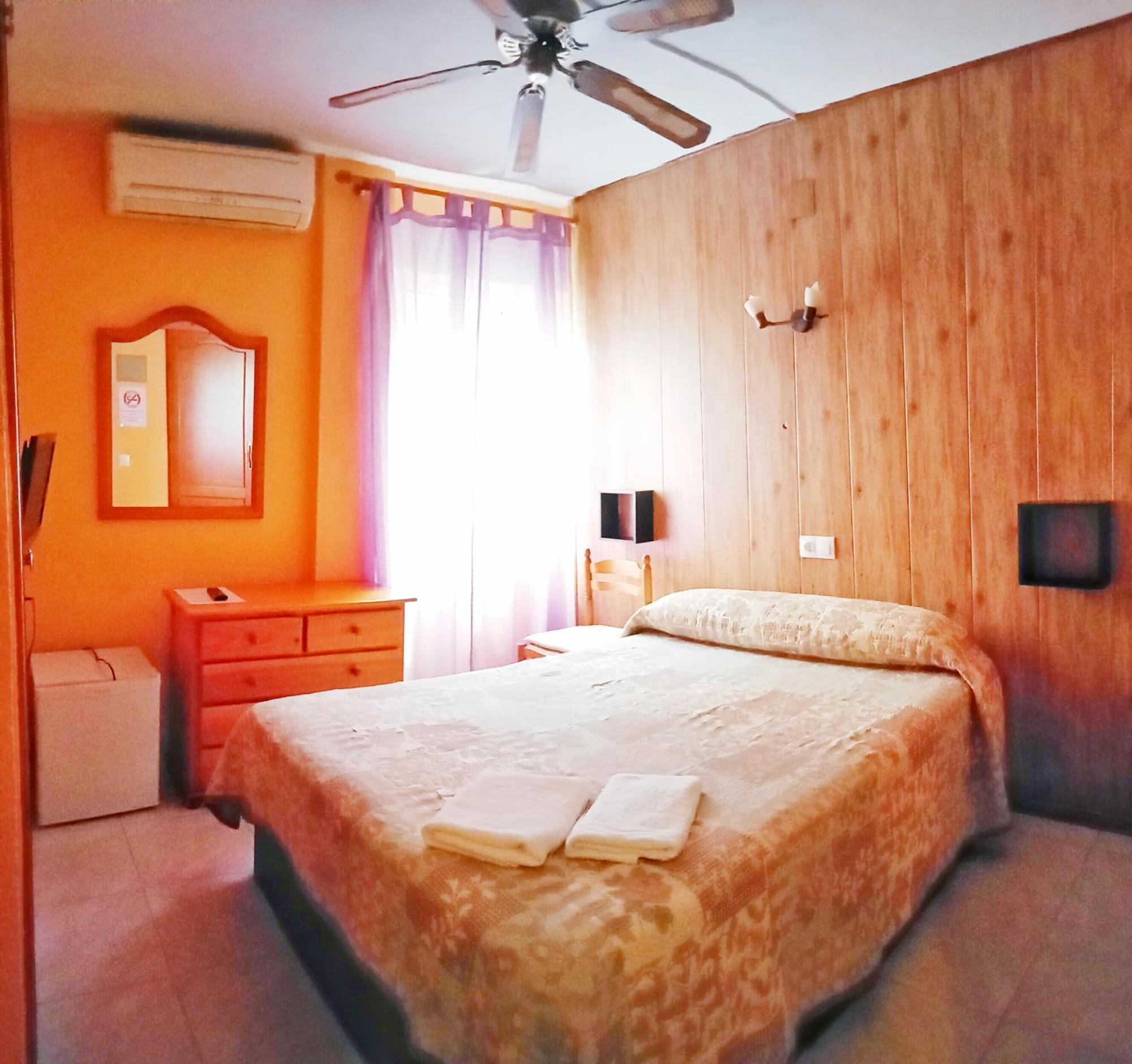 Hostal Cristina Denia Zewnętrze zdjęcie