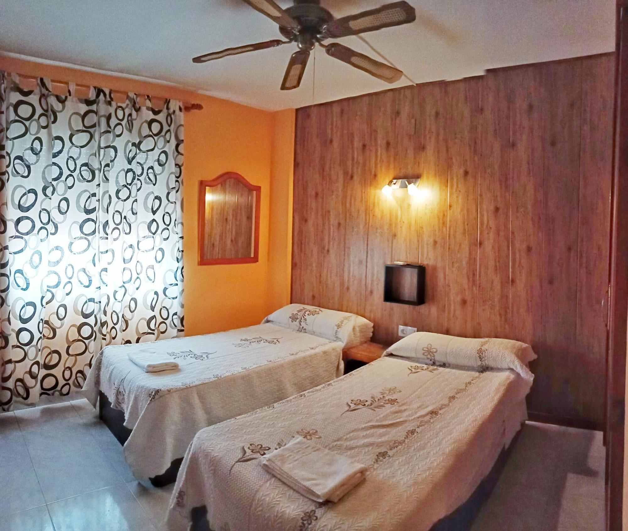 Hostal Cristina Denia Zewnętrze zdjęcie