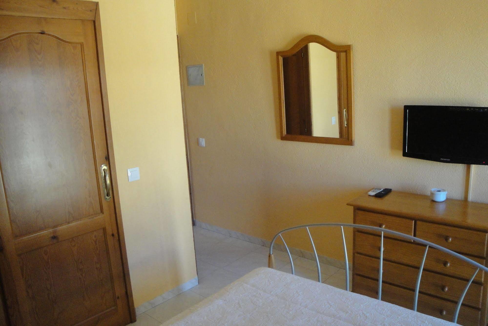 Hostal Cristina Denia Zewnętrze zdjęcie