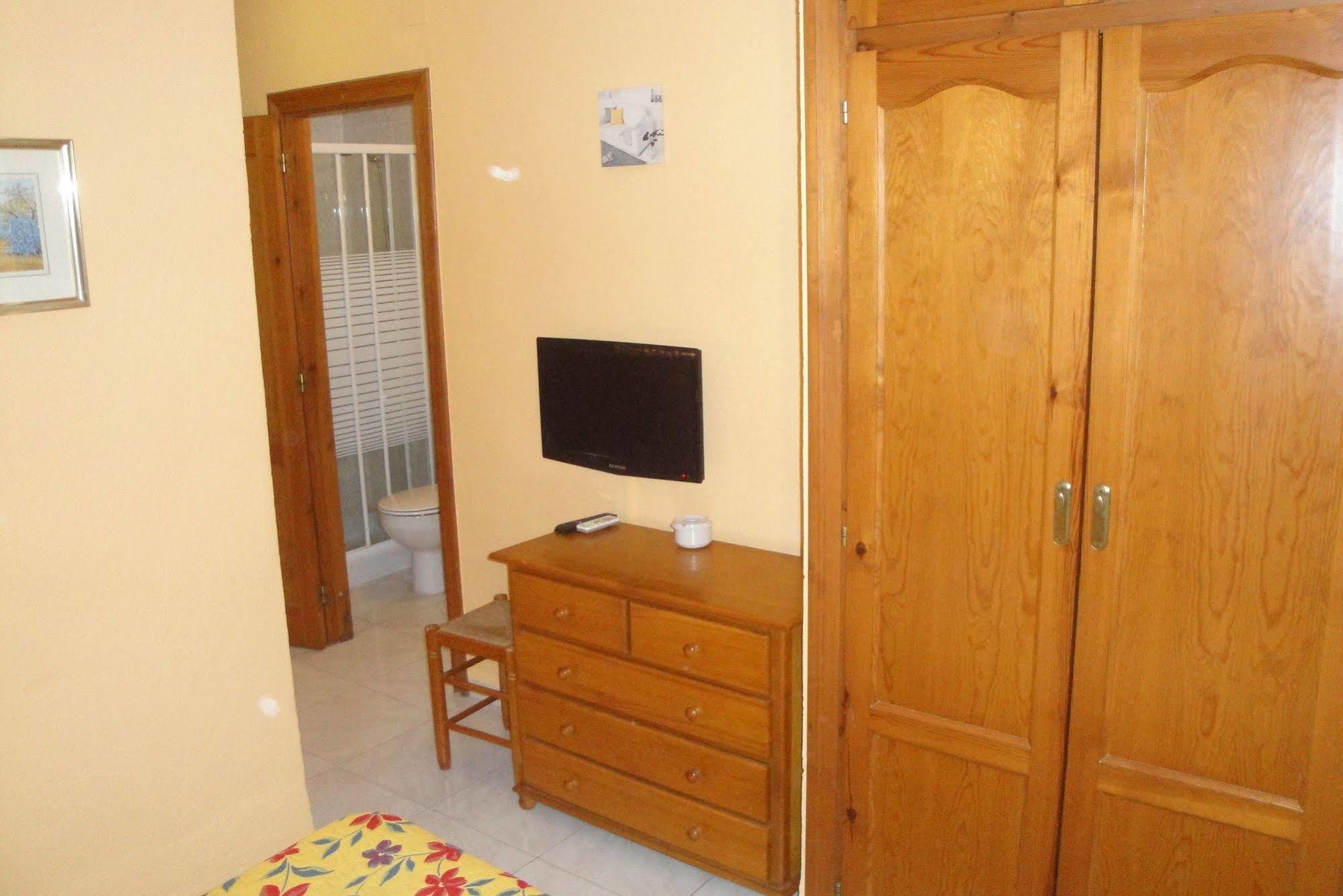 Hostal Cristina Denia Zewnętrze zdjęcie