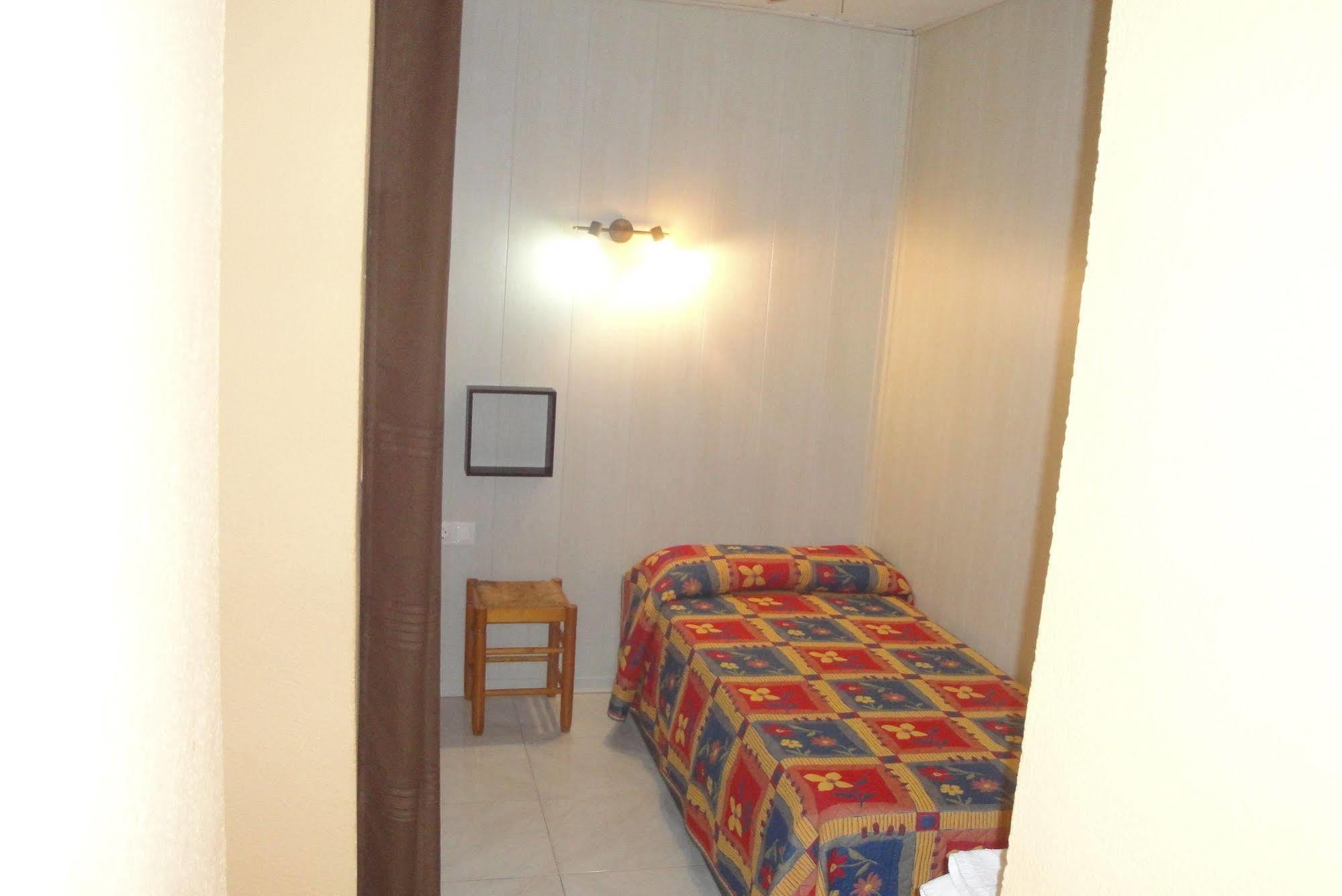 Hostal Cristina Denia Zewnętrze zdjęcie